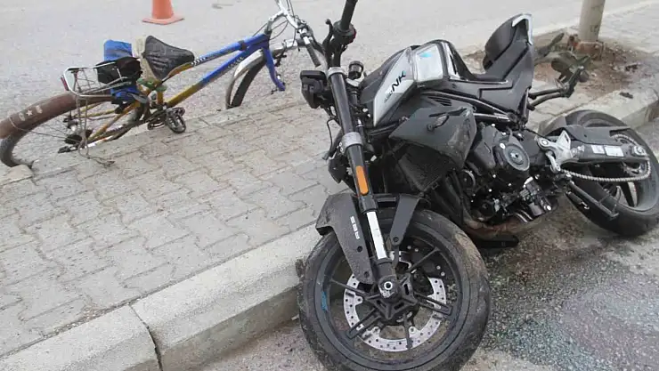 Konya'da motosiklet ve bisiklet çarpıştı: 1 kişi hayatını kaybetti