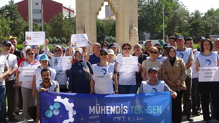 Konya'da Mühendis Tek-Sen Enerji Sendikası'ndan zam talebi: 'Ne lütuf ne de ayrıcalık'