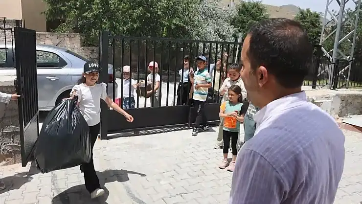 Konya'da öğrenciler 'Okullar Arası Sıfır Atık Yarışması'na katıldı