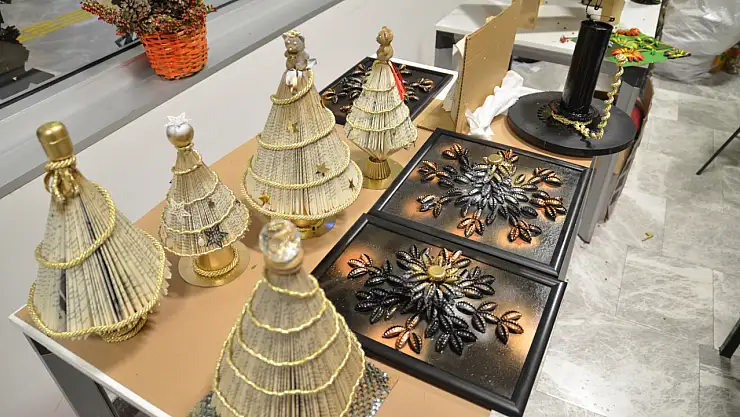 Konya'da öğretmen ve öğrencilerinden takdir toplayan davranış: Atıklar sanat eserine dönüşüyor