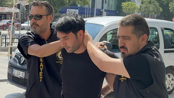 Konya'da öğretmeni öldüren zanlı adiliyede