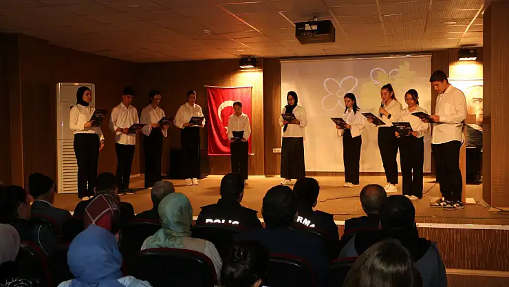 Konya'da öğretmenler gününde, öğrenciler ödüllendirildi