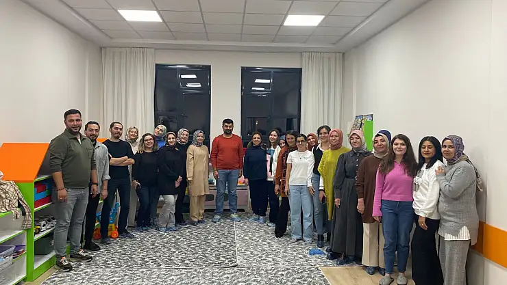 Konya'da öğretmenlere 'Eğitimde Drama Atölyesi' kursu