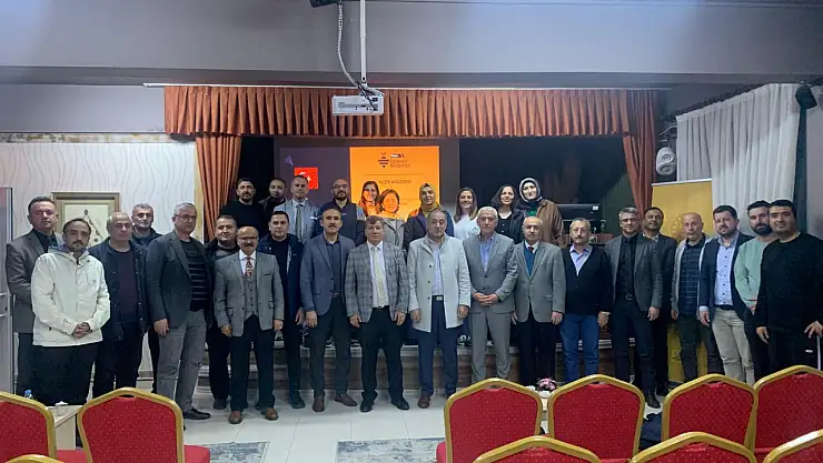 Konya'da öğretmenlere ilham veren akademi buluşmaları devam ediyor