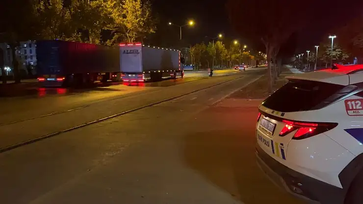 Konya'da otomobil motosiklete çarptı: 1 yaralı