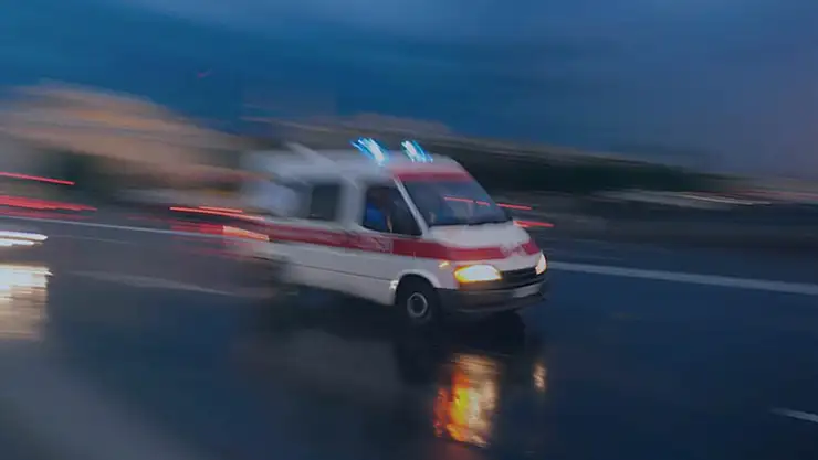 Konya'da otomobil öğrenci servisine çarptı: 5 yaralı