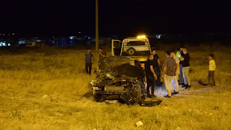 Konya'da otomobil şarampole devrildi: 2 yaralı
