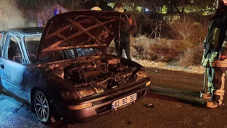 Konya'da otomobilde çıkan yangın bir kişiye mezar oldu!