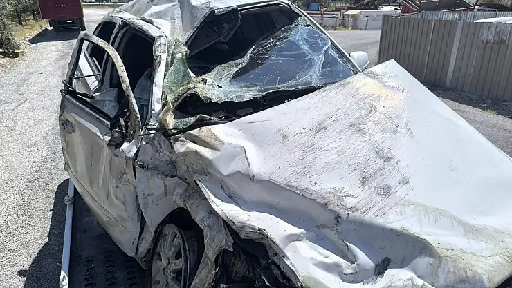 Konya'da otomobiller çarpıştı: 2 yaralı