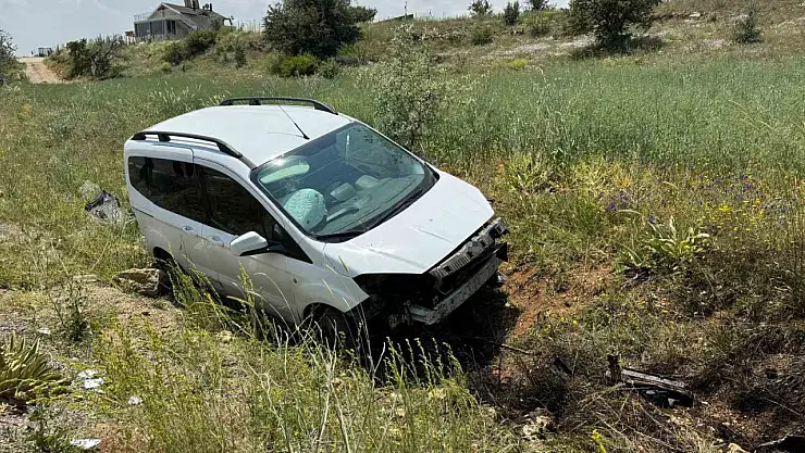 Konya'da peş peşe meydana gelen kazalarda 3 kişi yaralandı