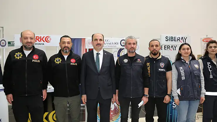 Konya'da Polis Haftası coşkusu: Emniyet Müdürlüğü Tarım Fuarı'nda yerini aldı