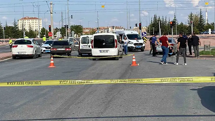Konya'da polisi yaralayan zanlılar, kargocunun aracını çalmış!