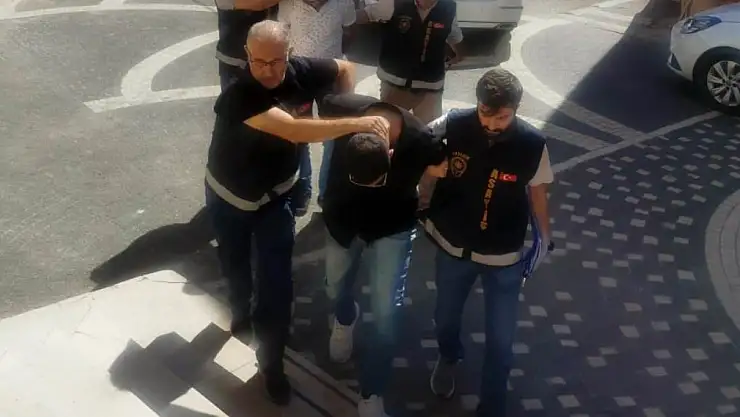 Konya'da sahte altın operasyonu: Polisten kaçamadılar!