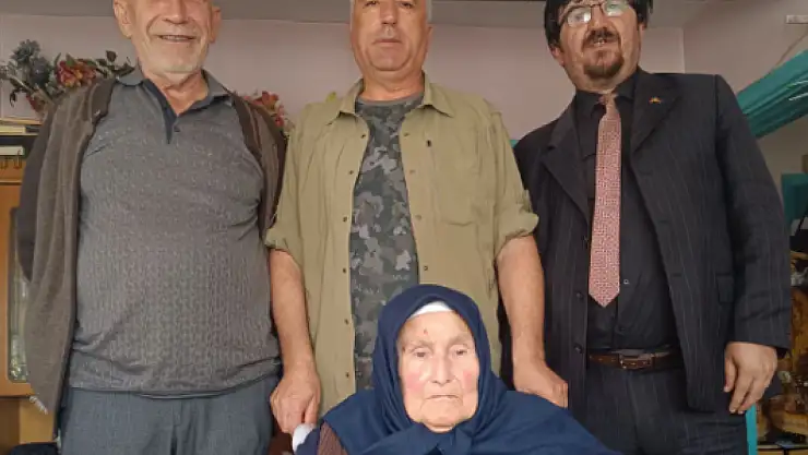 Konya'da şehit annesine duygulandıran hediye!