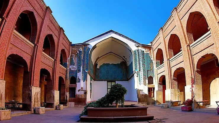 Konya'da Selçuklu mimarisinde saklı Bizans mezarları