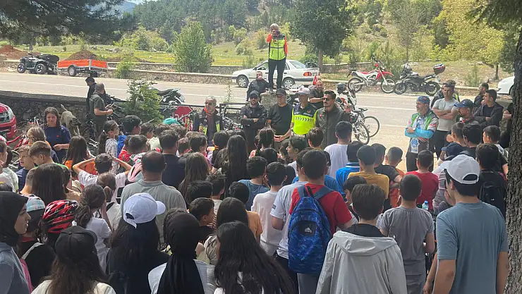 Konya'da seramik sergisi açıldı