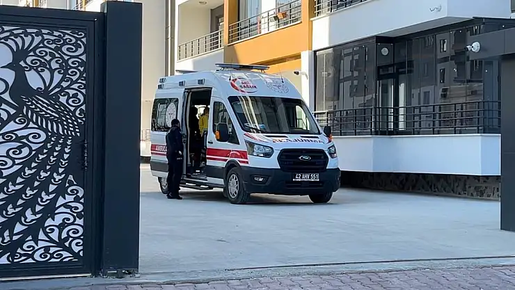 Konya'da tabancayla oynarken kendini vurdu