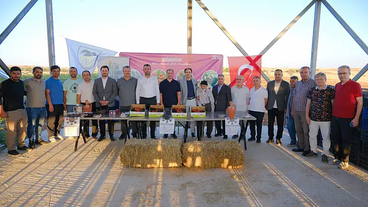 Konya'da Tıbbi ve Aromatik Bitkiler Hasat Günleri-Çiftçi Buluşması gerçekleştirildi