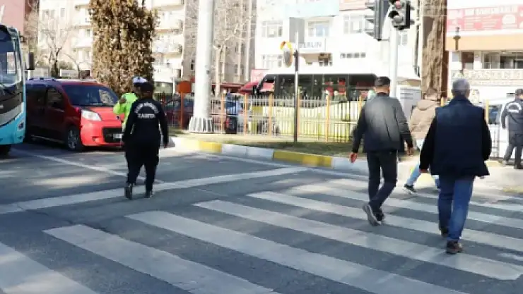 Konya'da trafikte nezaket dönemi başlıyor!
