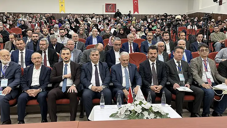 Konya'daki sempozyumdan önemli açıklama: 'Ortak alfabe çalışmaları tamamlandı'