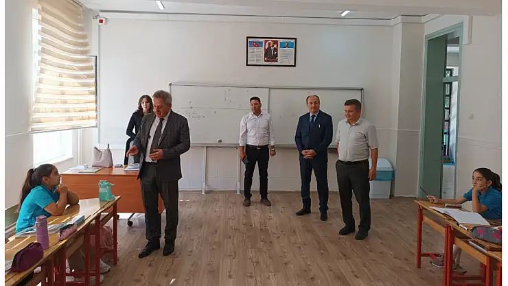 Konya'da Türk müziği eğitimi veren okula ziyaret