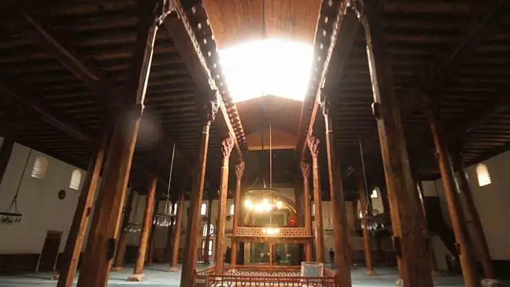 Konya'da UNESCO listesinde yer alan işte o 7 asırlık cami…