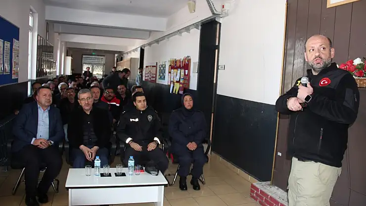 Konya'da uyuşturucuyla mücadele semineri verildi