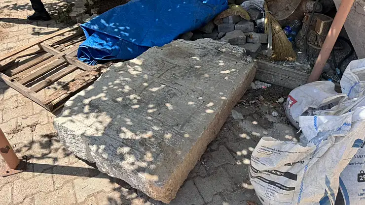 Konya'da üzerinde haç bulunan mermer taş bulundu!