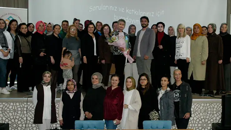 Konya'da velilere akran zorbalığı eğitimi!
