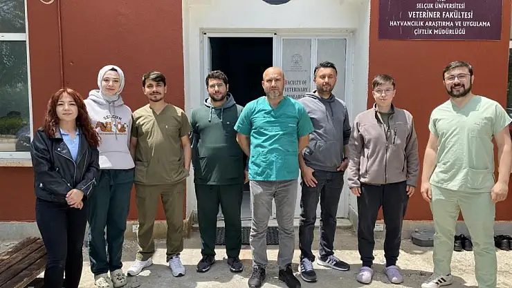 Konya'da veteriner adayları üniversitenin çiftliğinde eğitim görüyor!