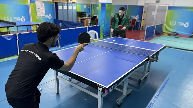 Konya'da yetişti, Japonya'da zirveyi hedefliyor