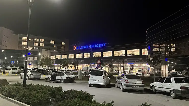 Konya'da yürekler ağza geldi: Bir çocuğa 2 araç çarptı!