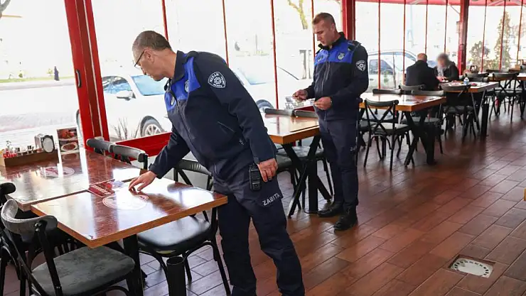 Konya'da zabıta hem denetliyor, hem bilgilendiriyor!