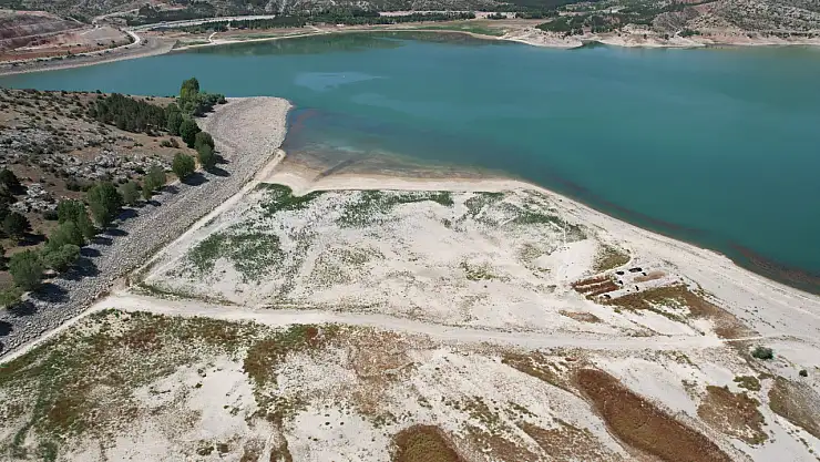Konya'daki barajlarda doluluk oranı tehlikeli seviyelere düştü