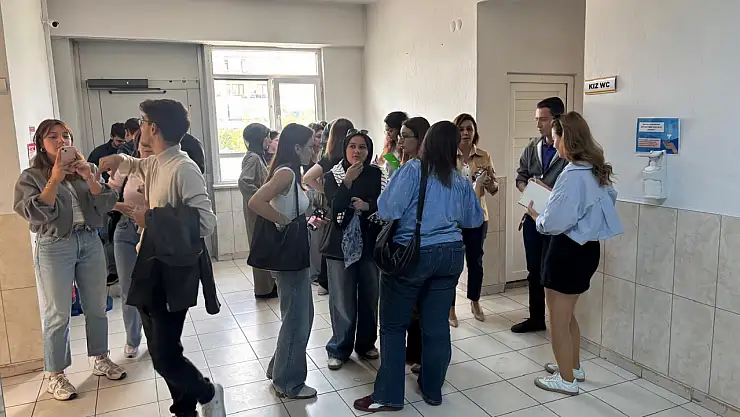 Konya'daki öğrencilerden ilham veren proje: Koridorlar sanatla buluştu