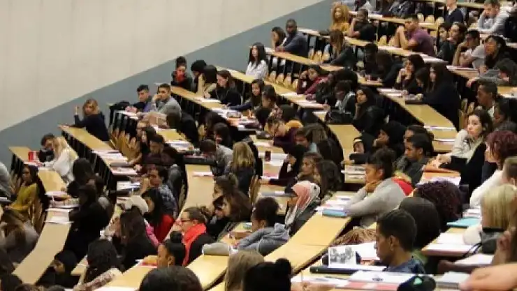 Konya'daki üniversitenin QR kod uygulaması ülke gündeminde: Vekilden eleştiri!