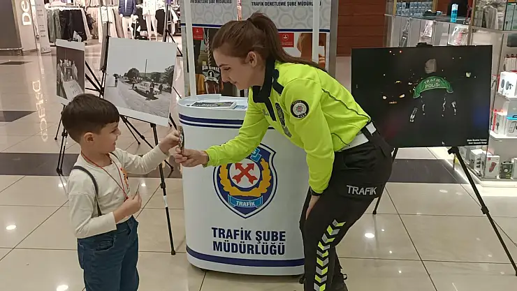 Konya Emniyeti Polis Haftası'na özel bilgilendirme standları açtı