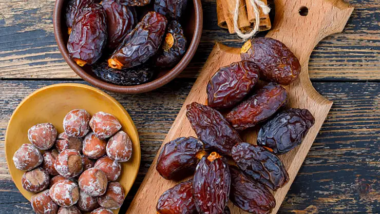 Konya iftar saati! 1 Nisan Pazartesi iftar saat kaçta açılacak? Ramazan-ı Şerif'in 22'nci günü iftar saat kaçta açılacak? İftara ne kadar kaldı? Konya iftar ve sahur saatleri!