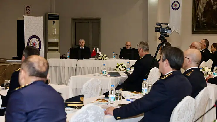 Konya İl Emniyet Müdürlüğü 2023-2024 Yılı Değerlendirme Toplantısı gerçekleştirildi