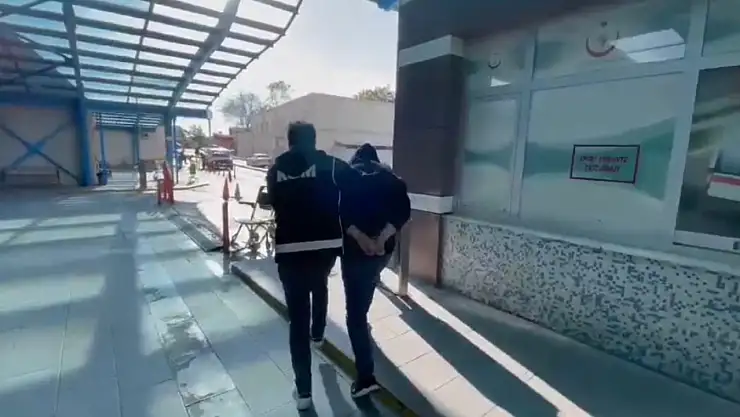 Konya KOM'dan FETÖ'ye eş zamanlı operasyon