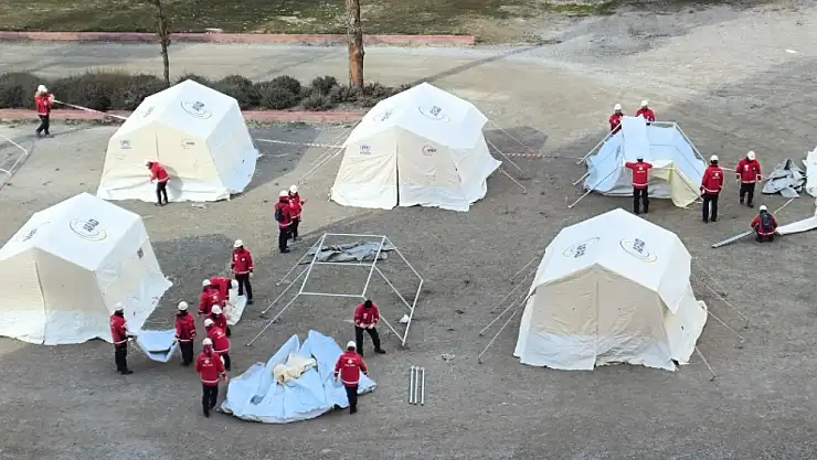 Konya MEB AKUB, 45 dakikada 10 çadır kurdu!