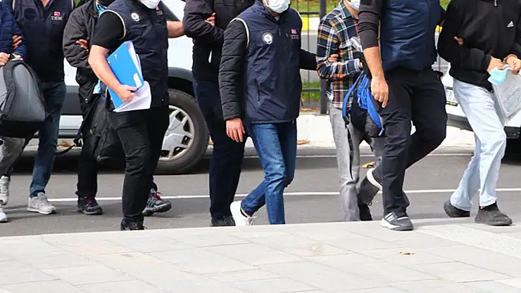 Konya merkezli 9 ilde FETÖ'nün TSK yapılanmasına operasyon