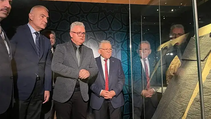 Konya Millet Kütüphanesi'nde 'Anadolu Selçuklu Sergisi' açıldı