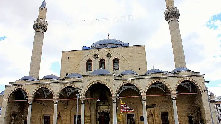 Konya namaz vakitleri: 23 Nisan Çarşamba