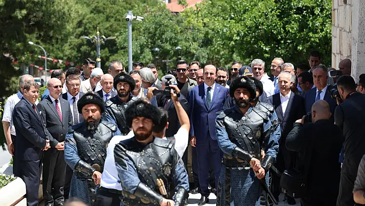 Konya'nın darülmülk oluşunun 928. yıl dönümü kutlamaları yapılıyor