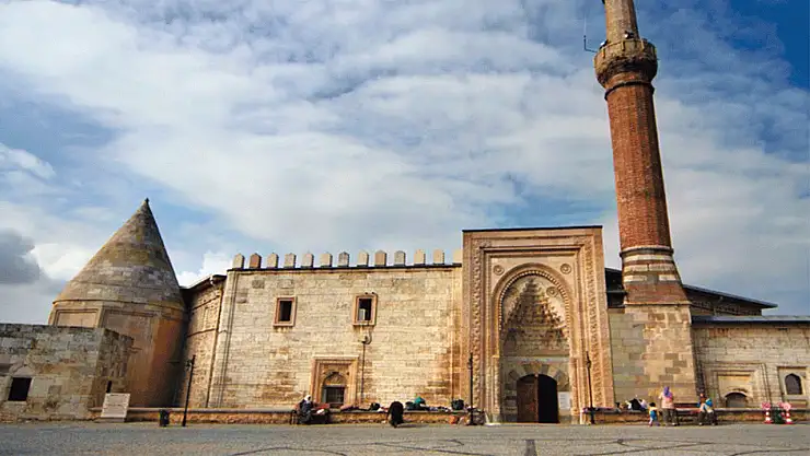 Konya'nın dünya kültür mirasına armağan ettiği asırlık ihtişam