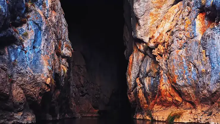 Konya'nın en gizemli noktası: Bu mağarayı görmeden geçmeyin!