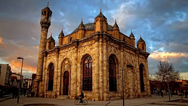 Konya'nın küllerinden doğan Türk Barok mimarisi 354 yıldır ayakta