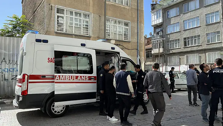 Konya'nın merkezinde hareketli dakikalar: Karı-koca bıçaklı saldırıya uğradı