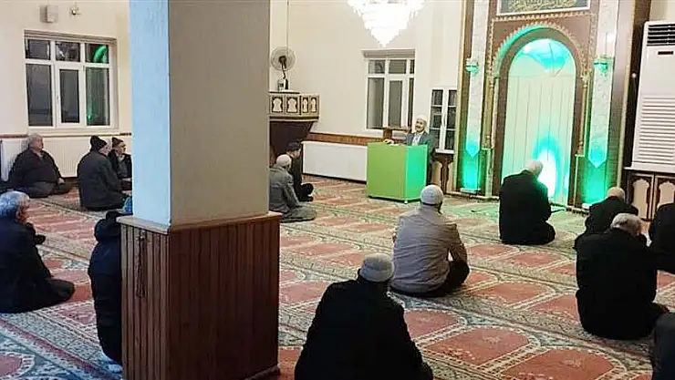 Konya'nın o ilçesinde 'Cuma Geceleri Ailece Camide Buluşuyoruz' Programı yapıldı